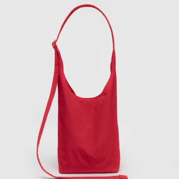 BAGGU Small Nylon Sling red - Picture 1 of 5